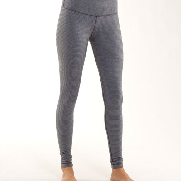 lululemon athletica Pants - Lululemon Wunder Under Pant *Reversible Grey & White